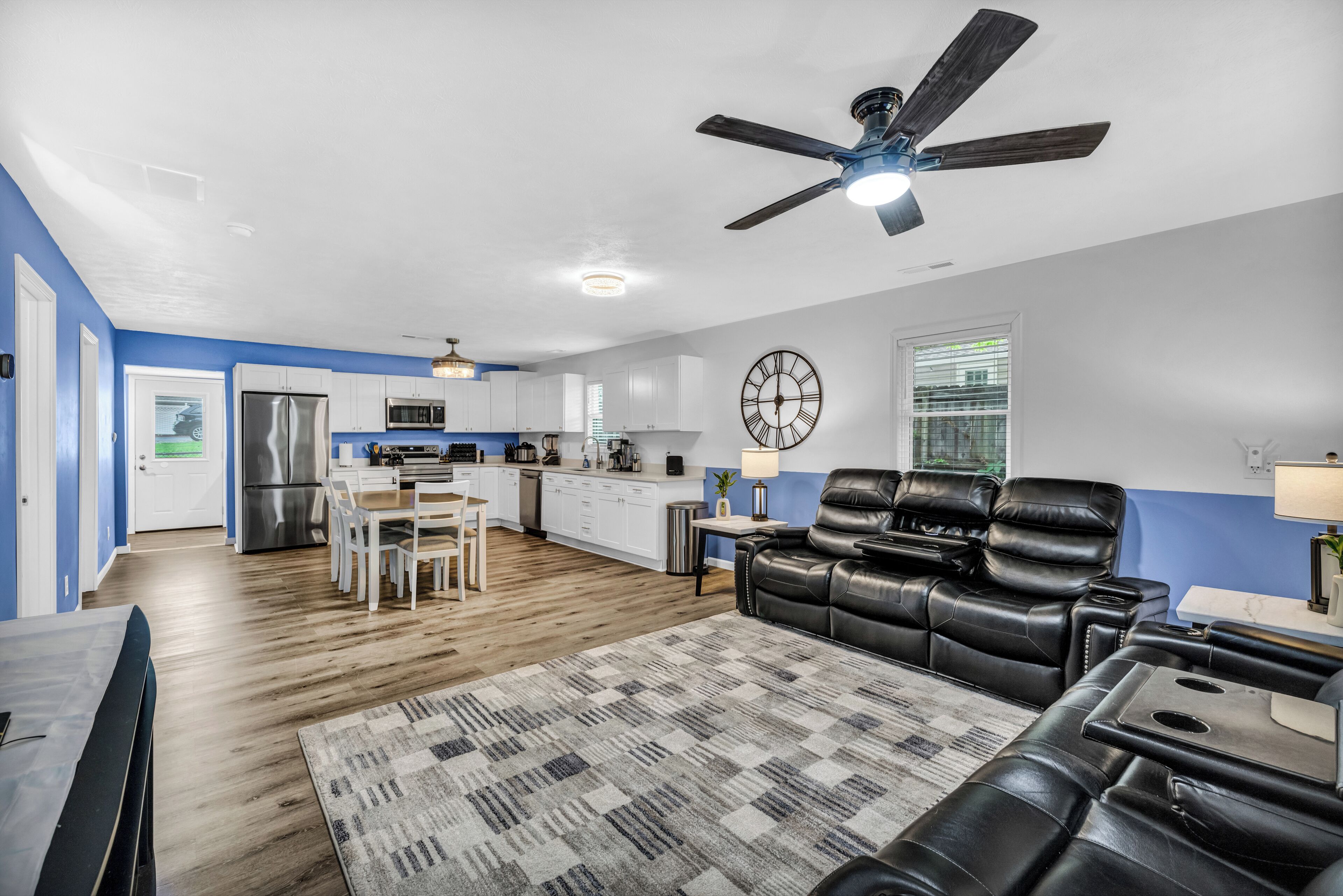 Welcome to simple comfort a like new family friendly home Full of accommodation