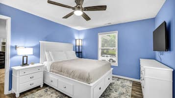 2 bedrooms, iron/ironing board, free WiFi, bed sheets