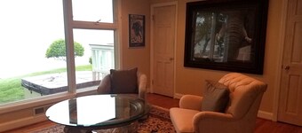 Oasis Pointe on the Middle River