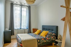 2 habitaciones, cuna de viaje, wifi y ropa de cama 