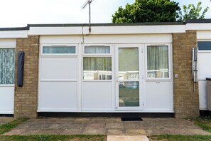 Exterior detail - Delightful 2 bedroom holiday chalet, Hemsby, Norfolk (Hemsby)