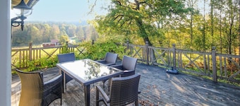 Amazing home in ätran with kitchen