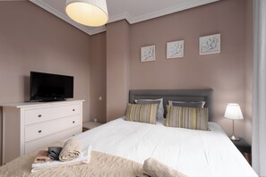 2 bedrooms, iron/ironing board, WiFi, bed sheets - Penthouse Majestic Costa Golf Casares Grande Terrasse de 75 m2 Meublée (Bahía de Casares)