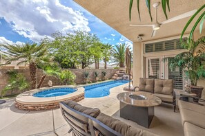 Outdoor pool, a heated pool - Tranquil Henderson Retreat with Pool & Spa! (Henderson)