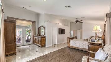 3 bedrooms, desk, iron/ironing board, free WiFi