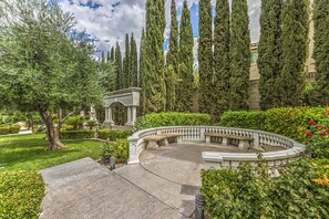 Terrace/patio - Tranquil Henderson Retreat with Pool & Spa! (Henderson)