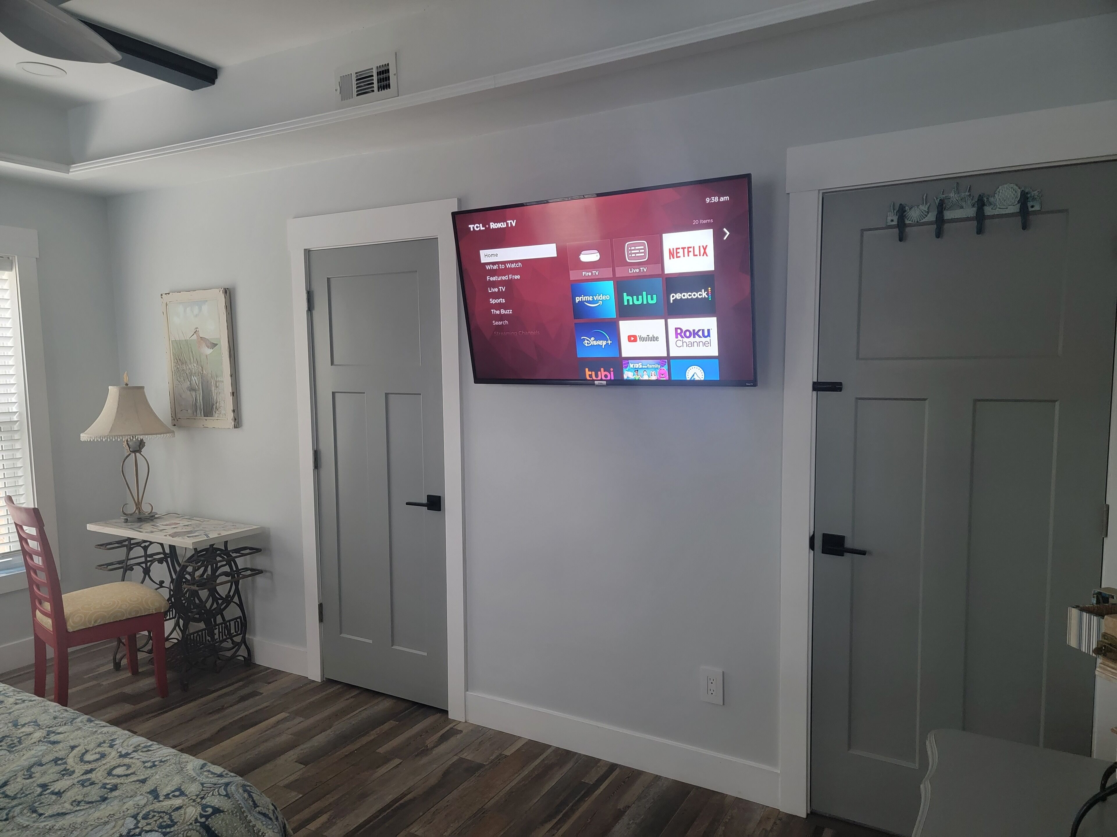 1 chambre, bureau, fer et planche à repasser, Wi-Fi gratuit