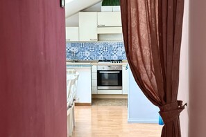 Fridge, oven - P029 - Porto Recanati, apartment convenient to the sea (Porto Recanati)