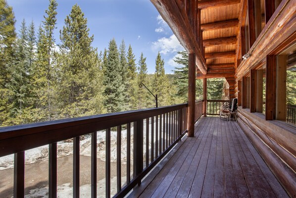 Property grounds - Great mountain log home - 30 Day Rental (Breckenridge)