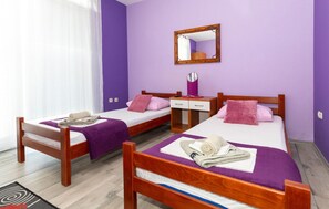 2 bedrooms, free WiFi, bed sheets