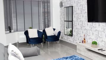 Smart TV, videojuegos, tenis de mesa y impresora