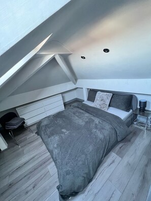 4 bedrooms, desk, iron/ironing board, free WiFi - The Grey Mansion near Manchester City Stadium, Co-Ops LIVE, Piccadilly... (Manchester)