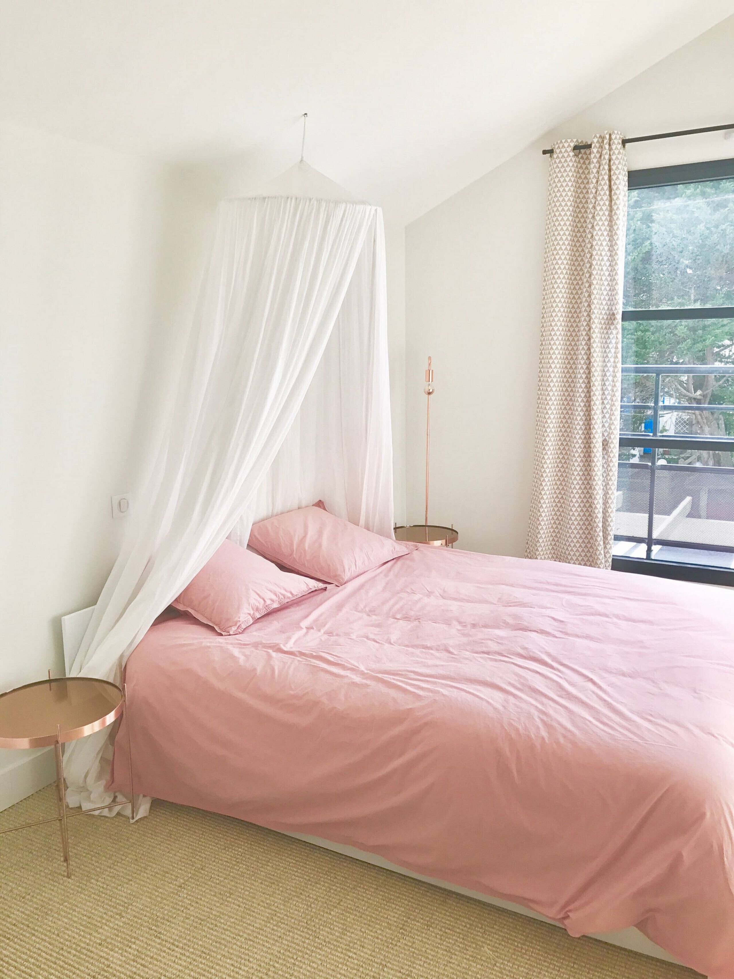 4 bedrooms, iron/ironing board, free WiFi
