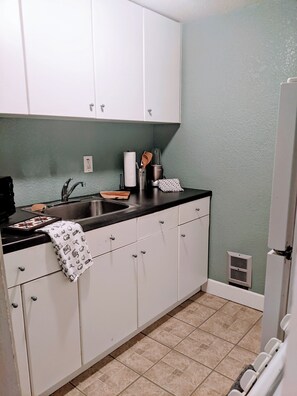 Private kitchen - Serenity & Peace Retreat in El Sobrante (El Sobrante)