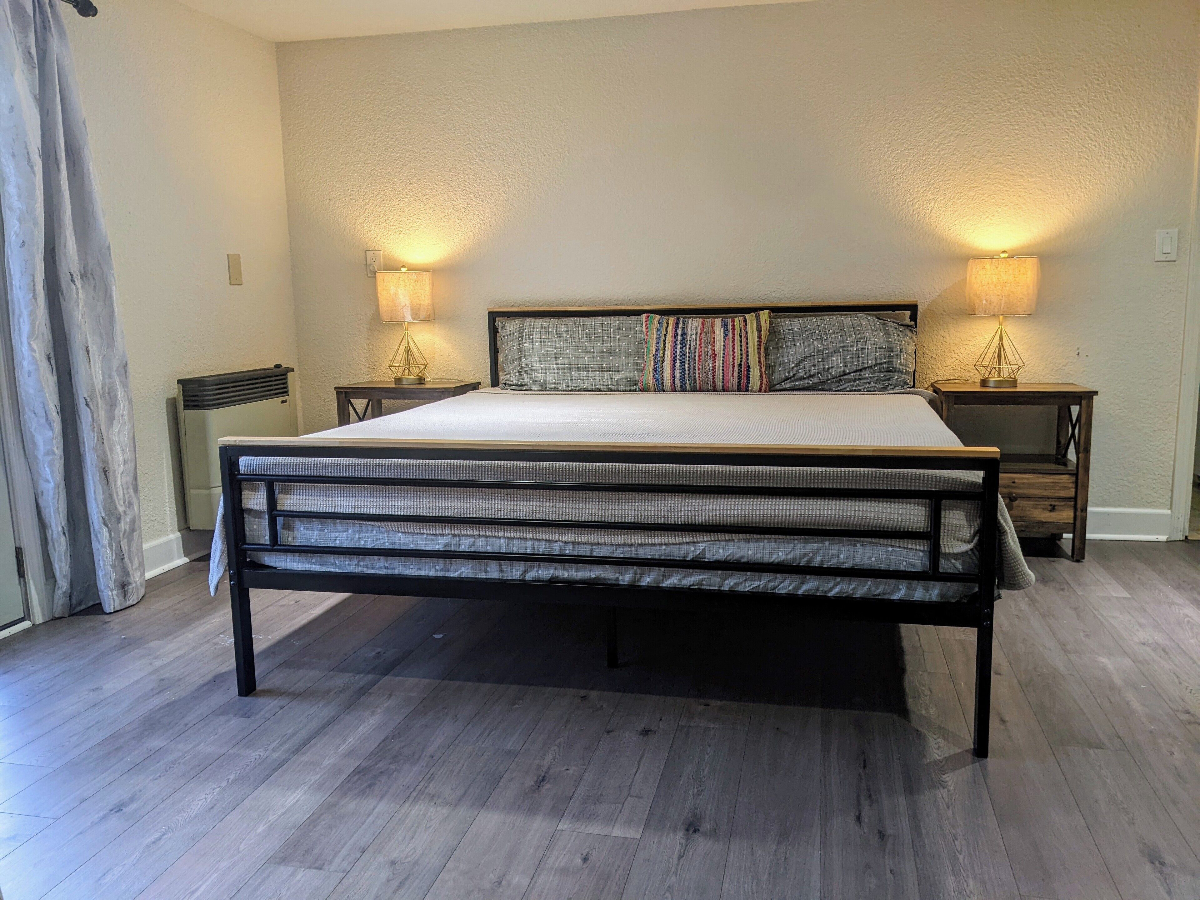 1 bedroom, WiFi, bed sheets