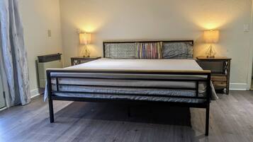 1 bedroom, WiFi, bed sheets