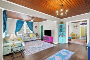 スマートテレビ、テーブルサッカー台