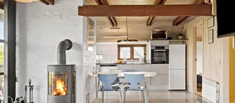 Cozy home in Harboøre with WiFi