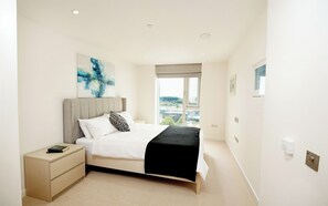 2 bedrooms, desk, iron/ironing board, travel cot