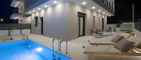 Suite junior, alberca privada | Terraza o patio