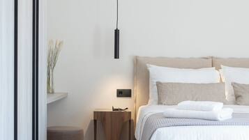 Suite, 2 Bedrooms | Egyptian cotton sheets, premium bedding, down comforters, pillowtop beds