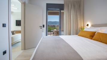 Egyptian cotton sheets, premium bedding, down comforters, pillowtop beds