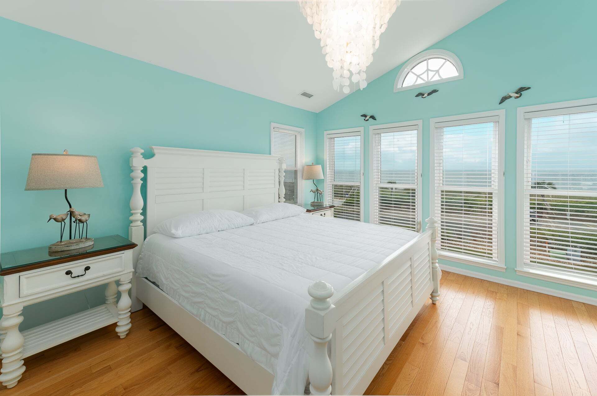 5 bedrooms, free WiFi, bed sheets