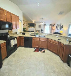 Fridge, oven, stovetop