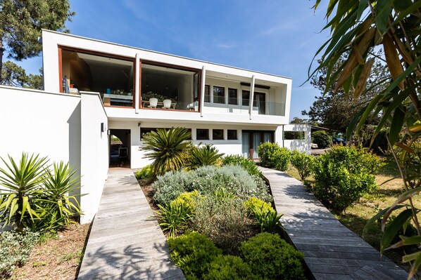 Exterior - Villa 'La Vigne Au Cap Ferret' with Sea View, Wi-Fi and Air Conditioning (Lège-Cap-Ferret)