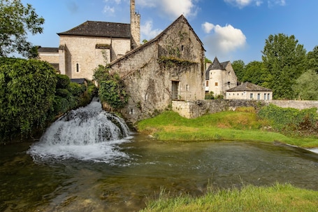 Extérieur. Maison 'Gîte 3' avec vue sur la montagne, piscine partagée et Wi-Fi