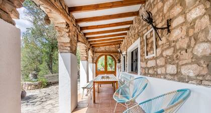 Holiday Home 'Can Favo' with Mountain View, Private Pool and Air Conditioning