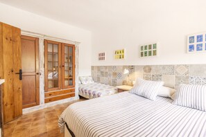 4 chambres, fer et planche Ă repasser, Wi-Fi gratuit, draps fournis