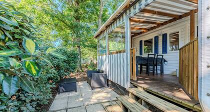 Mobilheim 'Mobil Home 304 Grand Confort' mit Seeblick, privater Terrasse und Klimaanlage