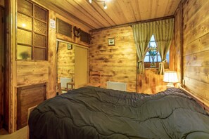 1 makuuhuone, silitysrauta/-lauta, ilmainen Wi-Fi, vuodevaatteet