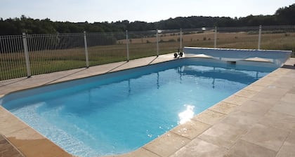 Peaceful House with Pool in Saint-André-de-Double
