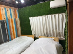Basic-Zweibettzimmer