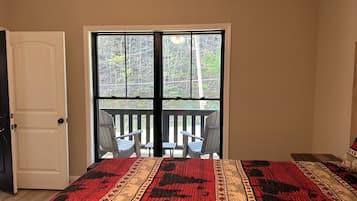 6 Schlafzimmer, Schreibtisch, Bügeleisen/Bügelbrett, WLAN