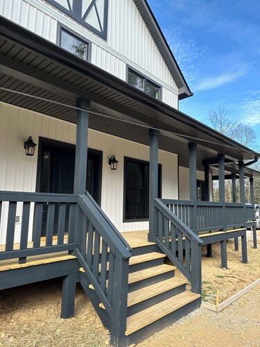 Dollywood Vacation Walk to Dollywood Amusement and Waterpark! Fireworks View! 