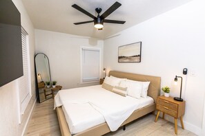 2 quartos, cofres nos quartos, Wi-Fi de cortesia, roupa de cama