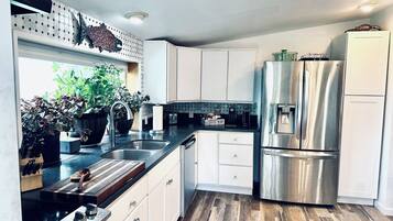 Family House, Ocean View, 2 bedrooms, 1 living room, Pet Friendly | Private kitchen | Coffee/tea maker, electric kettle