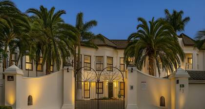 La Belva Court