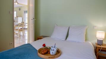 2 makuuhuonetta, silitysrauta/-lauta, Wi-Fi