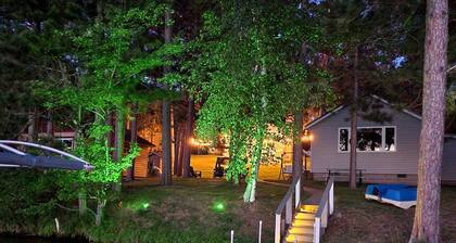 Lake Escape Cottage on Pickerel Lake Can Sleep 6