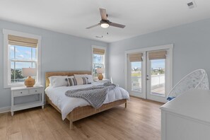 4 bedrooms, free WiFi, bed sheets