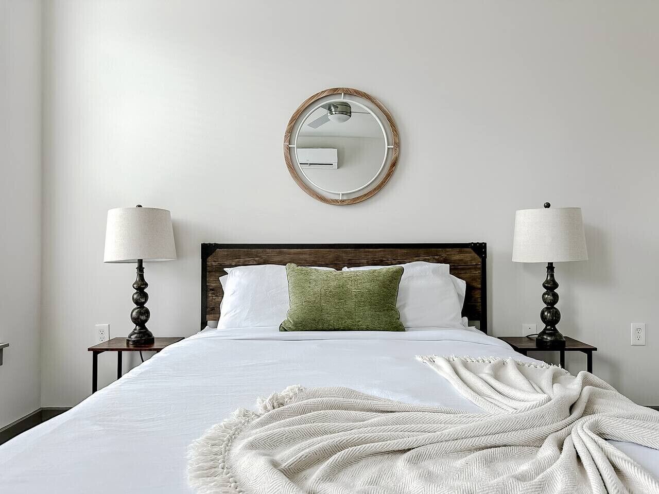 書桌、熨斗/熨衫板、免費 Wi-Fi、床單