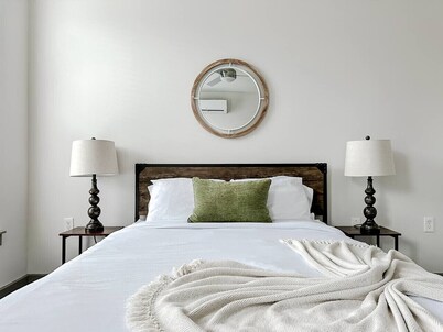 Sleepover | Blissful 1BD/1BA + Gym - Little Rock