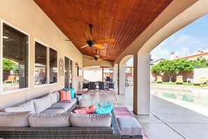 Outdoor dining - Desert Oasis w/Pool, Spa & more! (Coachella)