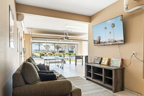 Interior - Desert Oasis w/Pool, Spa & more! (Coachella)