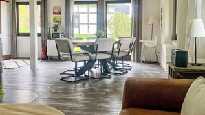 Uklassifisert bilde, 3 av 52, knapp