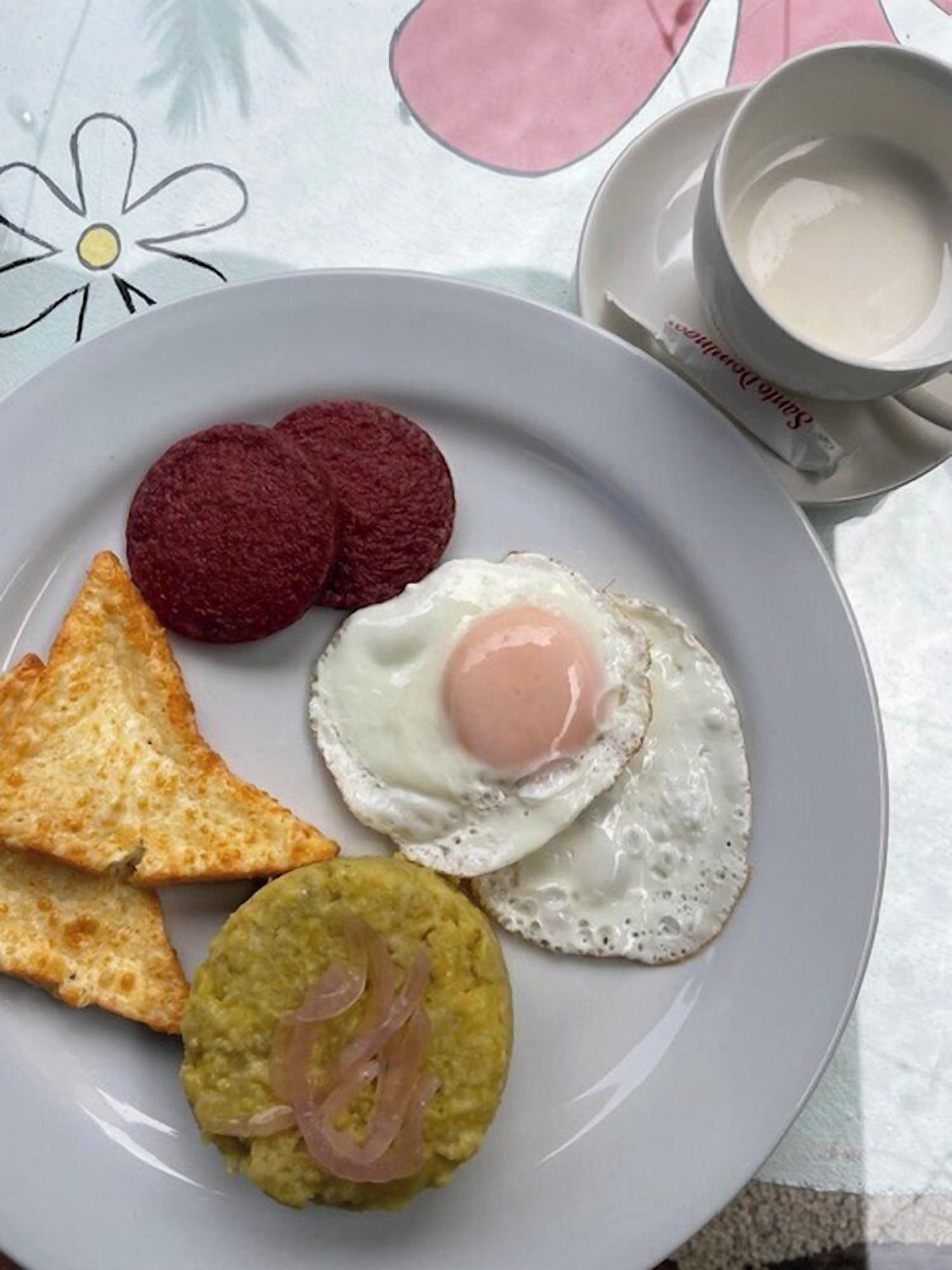 Breakfast meal